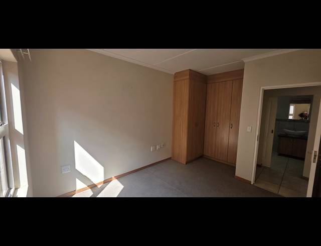 1 BEDROOM FLAT FOR SALE IN DOUGLASDALE